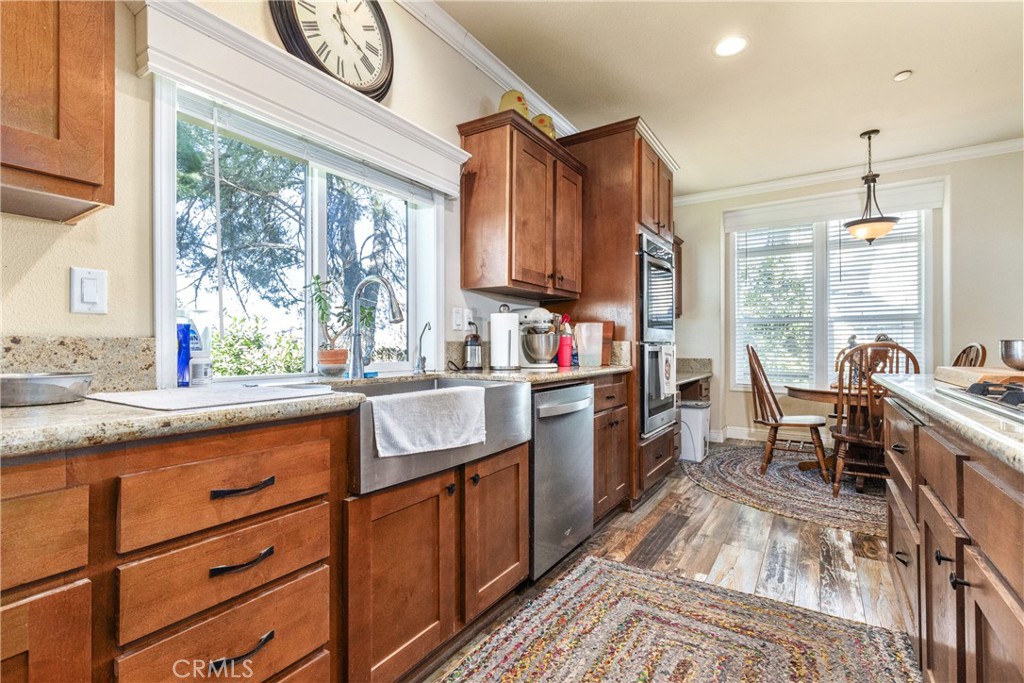 2023 Twelve Oaks Drive