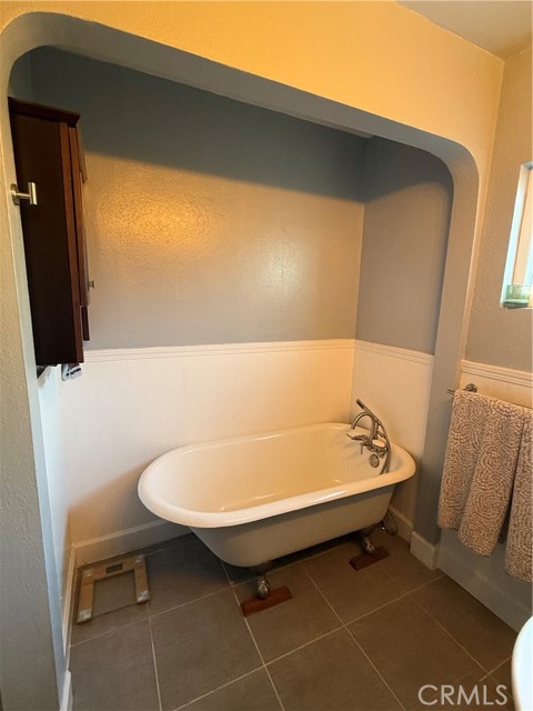 Detail Gallery Image 18 of 45 For 6431 E El Roble, Long Beach,  CA 90815 - 4 Beds | 2 Baths