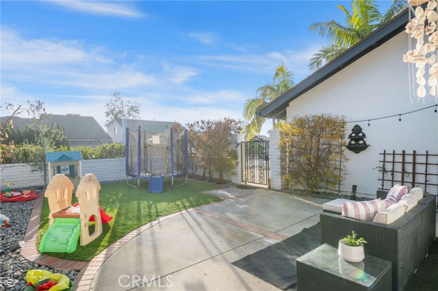 33048 Elisa Drive, Dana Point CA: https://media.crmls.org/medias/f942625e-1d0c-431e-8d80-4e3af00c718e.jpg