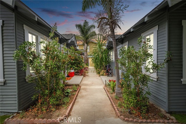 Detail Gallery Image 9 of 27 For 616 618 S Van Ness Ave, Santa Ana,  CA 92701 - – Beds | – Baths