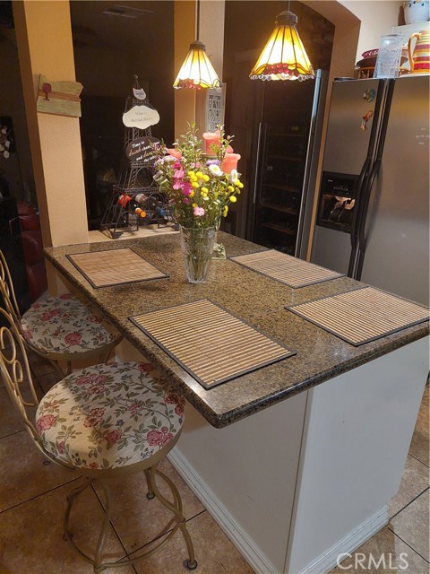 7721 Beach Falls Court, Las Vegas CA: https://media.crmls.org/medias/f942c8ef-74ef-4eb7-ab41-a74572341c9c.jpg