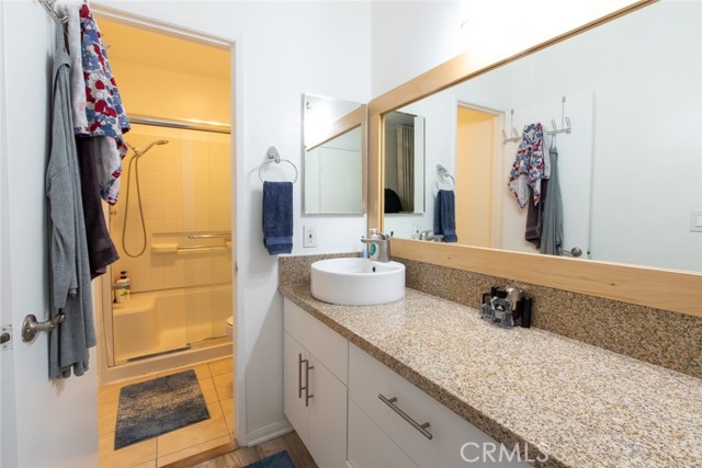 Detail Gallery Image 16 of 30 For 9551 via Ricardo, Burbank,  CA 91504 - 3 Beds | 2/1 Baths