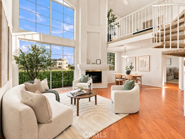 7122 La Tijera Boulevard, H201