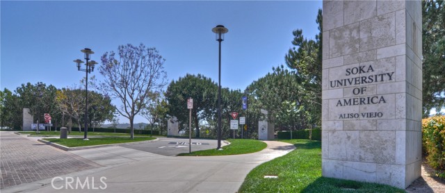 9 Cranwell, Aliso Viejo CA: https://media.crmls.org/medias/f9445050-fa5a-40d4-8cf0-a715cf92a62b.jpg