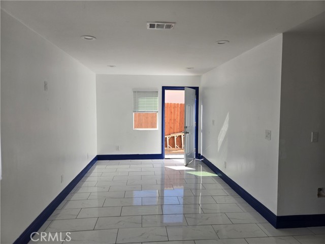 Detail Gallery Image 2 of 9 For 16684 Forrest Ave #2, Victorville,  CA 92395 - 3 Beds | 1 Baths