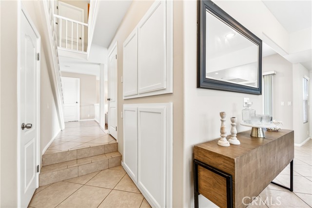 18202 Foss Lane, Huntington Beach CA: https://media.crmls.org/medias/f9450ecd-4b0c-45b3-a5ae-13392761dd33.jpg