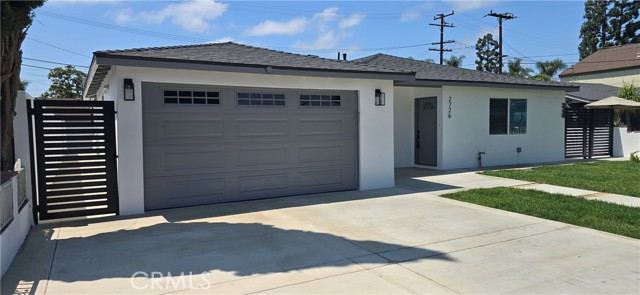 Detail Gallery Image 4 of 21 For 2726 W Pendleton Ave, Santa Ana,  CA 92704 - 4 Beds | 3 Baths