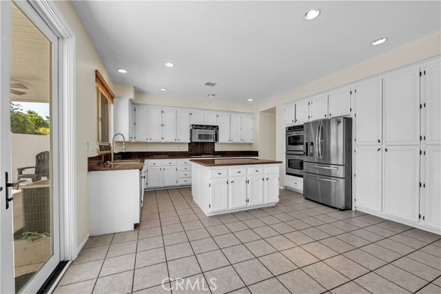 Detail Gallery Image 16 of 51 For 23831 Cloverleaf, Murrieta,  CA 92562 - 4 Beds | 2/1 Baths