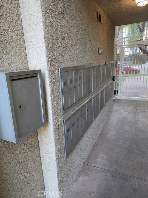 Detail Gallery Image 32 of 36 For 4558 Willis #114,  Sherman Oaks,  CA 91403 - 2 Beds | 2 Baths