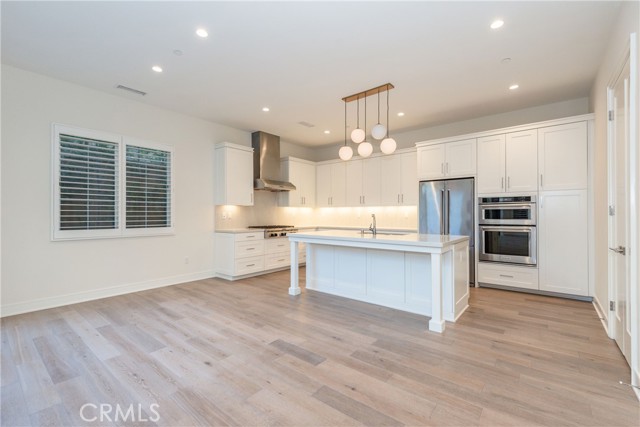 Dining Room & Kitchen