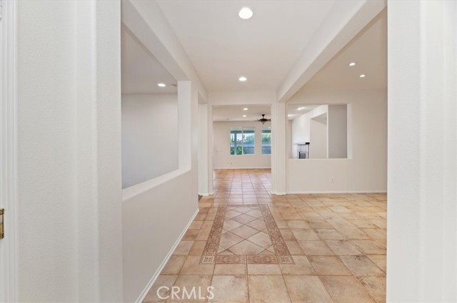 Detail Gallery Image 3 of 39 For 40355 Miklich, Murrieta,  CA 92563 - 4 Beds | 2 Baths