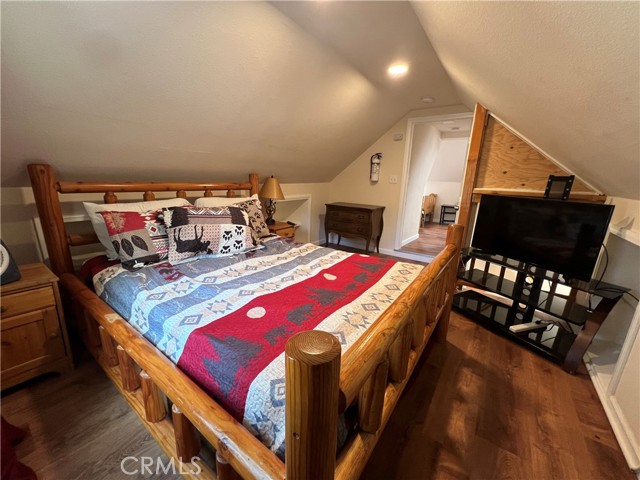 Detail Gallery Image 6 of 35 For 39307 Lark Rd, Big Bear Lake,  CA 92315 - 5 Beds | 2 Baths