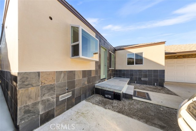 Detail Gallery Image 47 of 50 For 18748 Collins St, Tarzana,  CA 91356 - 4 Beds | 3 Baths