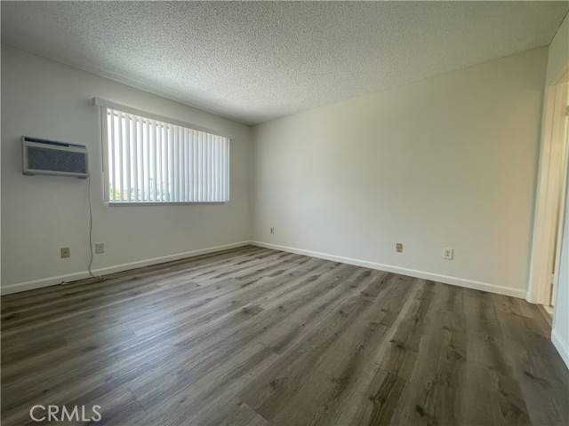 7698 Lime Avenue, Fontana CA: https://media.crmls.org/medias/f947a53e-ef47-4dee-92c4-0c56c8e9e403.jpg