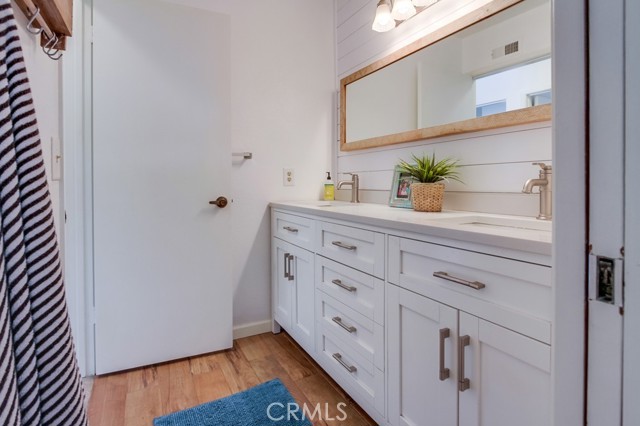201 Todd Court, Oceanside CA: https://media.crmls.org/medias/f9494870-7e7e-4f91-8a99-d10d1e16b08a.jpg