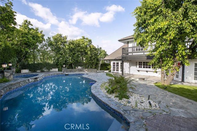 Detail Gallery Image 63 of 74 For 6037 Little Oak Ln, Woodland Hills,  CA 91367 - 5 Beds | 5 Baths
