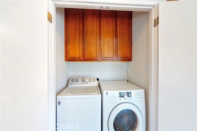 Detail Gallery Image 25 of 35 For 7648 Ostrom Ave, Lake Balboa,  CA 91406 - 4 Beds | 3 Baths