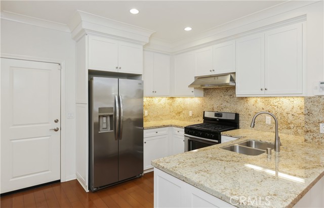 Detail Gallery Image 7 of 34 For 89 Mayfair, Irvine,  CA 92620 - 1 Beds | 1/1 Baths