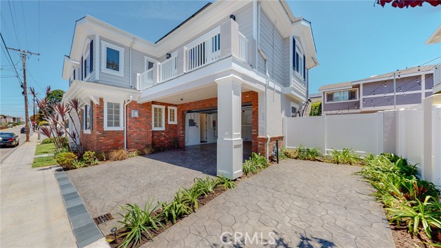 Detail Gallery Image 2 of 75 For 1102 Slauson Ln, Redondo Beach,  CA 90278 - 5 Beds | 4 Baths