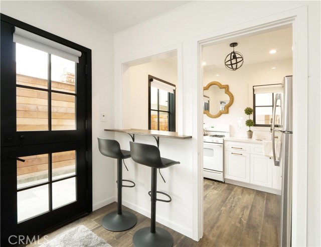 229 Marine Place, Manhattan Beach CA: https://media.crmls.org/medias/f94d6ebf-027d-4633-8dde-70a57464bcce.jpg