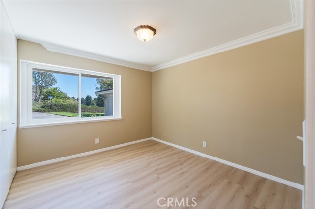 27945 Alvarez photo 33