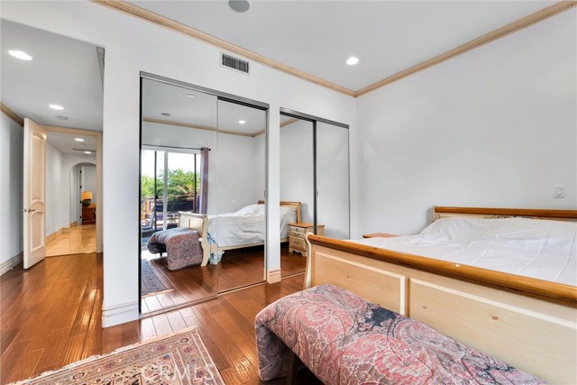 22349 Dolorosa Street, Woodland Hills CA: https://media.crmls.org/medias/f94def30-ce9a-482b-9a75-cade0b7e8664.jpg