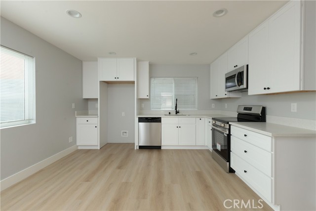 Detail Gallery Image 2 of 11 For 651 Ward St #5,  La Habra,  CA 90631 - 2 Beds | 2 Baths