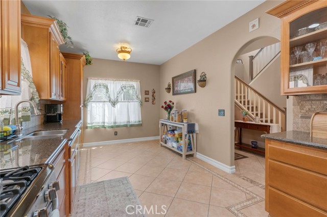 12776 Berrydale Street, Victorville CA: https://media.crmls.org/medias/f94f2a04-4792-482b-8aef-47f19c7cc3d6.jpg