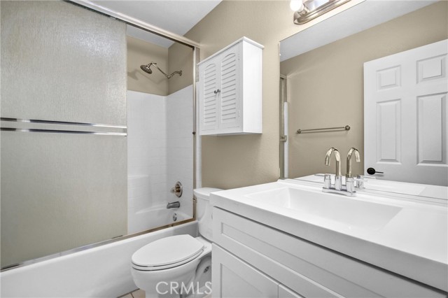 Detail Gallery Image 21 of 26 For 566 Hooper, Simi Valley,  CA 93065 - 3 Beds | 2/1 Baths