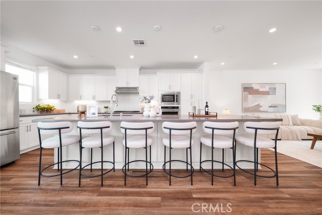 Detail Gallery Image 21 of 35 For 152 Schick, Irvine,  CA 92614 - 4 Beds | 3/1 Baths