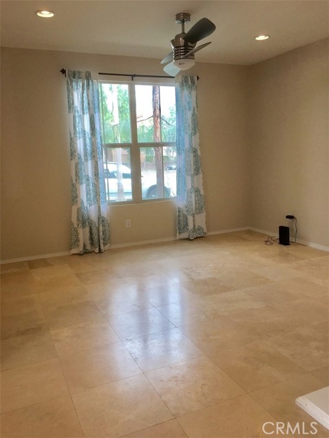 Detail Gallery Image 28 of 33 For 68 Cienega, Irvine,  CA 92618 - 3 Beds | 2/1 Baths