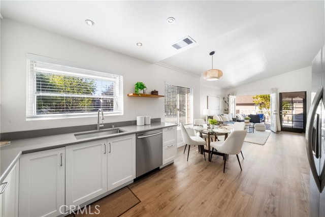 Detail Gallery Image 11 of 35 For 12552 Fieldstone #101,  Garden Grove,  CA 92845 - 2 Beds | 2 Baths