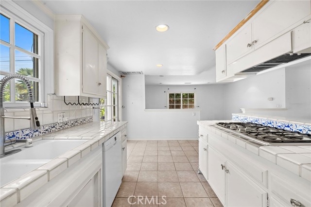 Detail Gallery Image 22 of 43 For 2147 Aster Pl, Costa Mesa,  CA 92627 - 4 Beds | 2/1 Baths