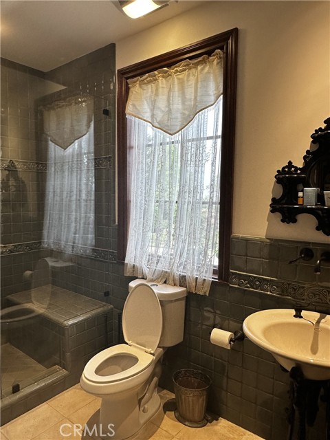 1138 Corte Tularosa, Camarillo CA: https://media.crmls.org/medias/f950286f-cd4f-4828-8675-cbd7c9ac3ebb.jpg