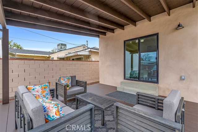 433 N Buena Vista Street, Burbank CA: https://media.crmls.org/medias/f9502d8a-769a-4cfb-867a-da3550622adf.jpg