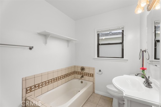 Detail Gallery Image 11 of 15 For 234 Nieto Ave, Long Beach,  CA 90803 - 2 Beds | 1 Baths