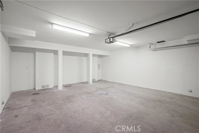 314 Lola Avenue, Pasadena CA: https://media.crmls.org/medias/f952be30-8c54-4705-bed3-e4f417472d7f.jpg
