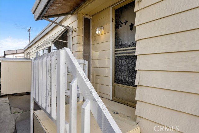 Detail Gallery Image 4 of 29 For 15621 Beach Bld #103,  Westminster,  CA 92683 - 2 Beds | 2 Baths