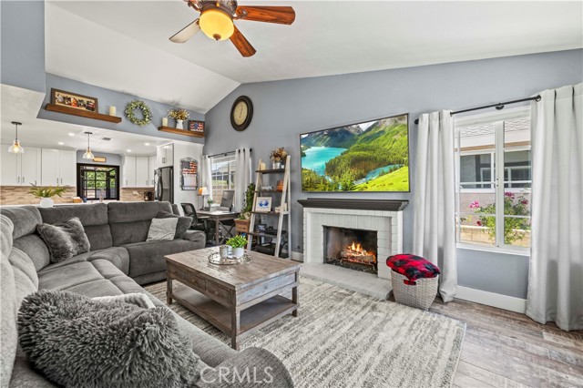 Image 3 of 33 For 22929 Beech Creek Circle