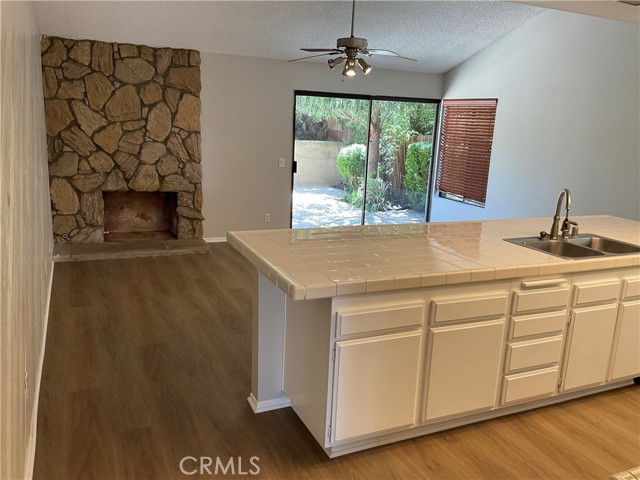 171 S Lincoln Street, Orange CA: https://media.crmls.org/medias/f954051f-cf2d-43a8-9833-6bddca7e0109.jpg