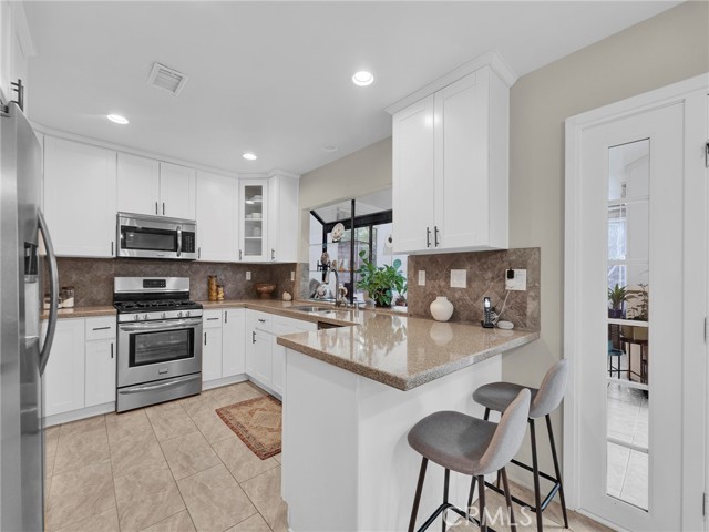 18622 Brasilia Drive, Porter Ranch CA: https://media.crmls.org/medias/f9544bf2-4b11-404b-9f96-0895919747cc.jpg