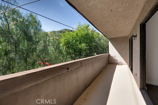Detail Gallery Image 18 of 28 For 17847 Beneda #16,  Canyon Country,  CA 91351 - 2 Beds | 2 Baths