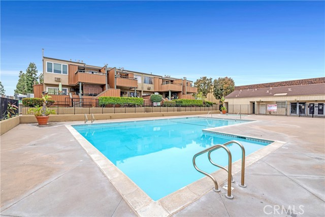 1001 W Stevens W Avenue, Santa Ana CA: https://media.crmls.org/medias/f9551b77-1620-4010-9dda-1e1e41f64a59.jpg