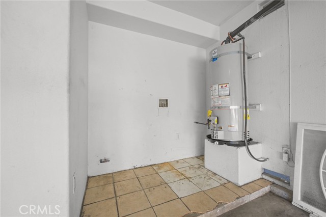 Detail Gallery Image 55 of 64 For 2057 Bush, Santa Ana,  CA 92706 - 4 Beds | 3 Baths