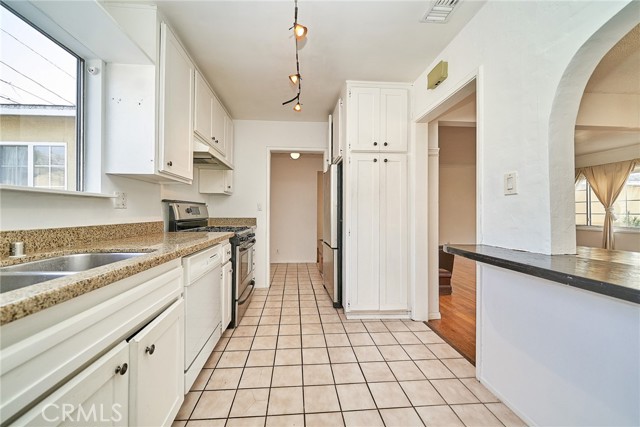 Detail Gallery Image 11 of 34 For 4318 Maybank, Lakewood,  CA 90712 - 3 Beds | 2 Baths