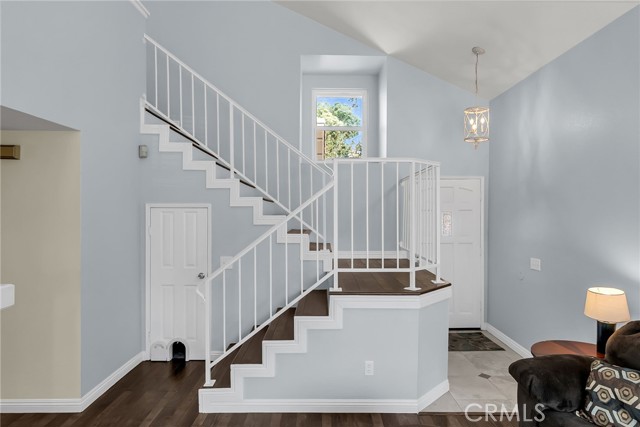 Detail Gallery Image 2 of 44 For 1105 W Victoria, Rialto,  CA 92376 - 3 Beds | 2/1 Baths