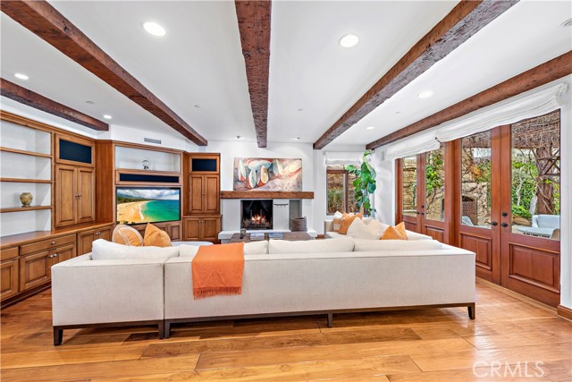 Detail Gallery Image 12 of 47 For 206 Driftwood Rd, Corona Del Mar,  CA 92625 - 4 Beds | 5/1 Baths