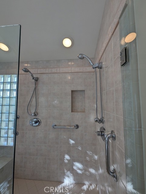 1461 Flinton Court, Westlake Village CA: https://media.crmls.org/medias/f9578a6c-efea-4a8a-81b6-b57c7c4a9bcd.jpg