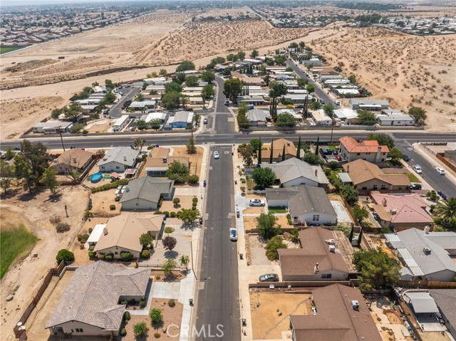 13745 Bel Air Drive, Victorville CA: https://media.crmls.org/medias/f9595279-b413-4453-b286-0d022b7fc1db.jpg