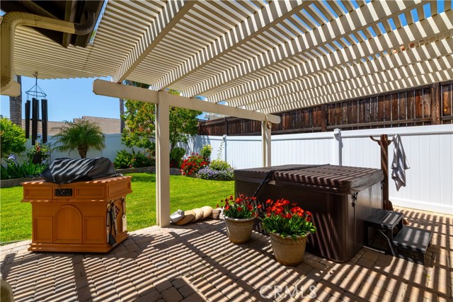 23849 Canyon Lake N Drive, Canyon Lake CA: https://media.crmls.org/medias/f9595596-158f-4aa4-a7dc-33adb8bfd953.jpg